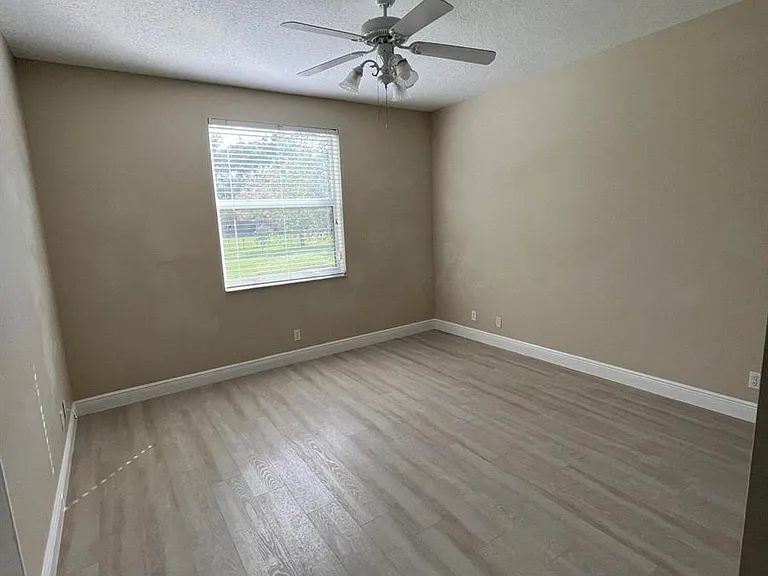 7724 NW 47th Dr — Photo 19