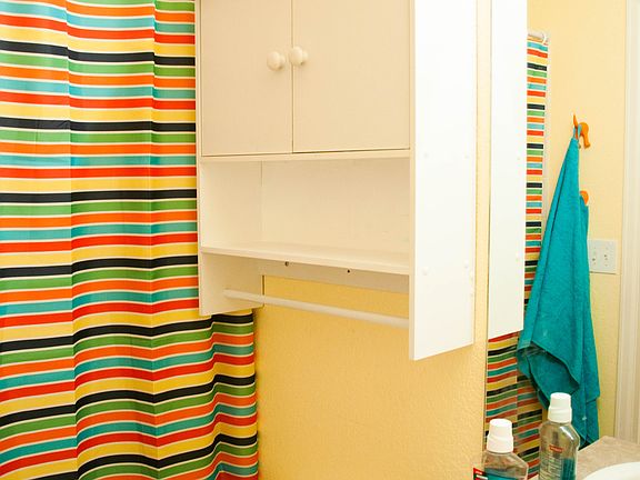 2nd Bathroom