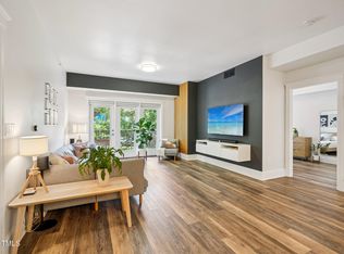 222 Glenwood Ave APT 213, Raleigh, NC 27603