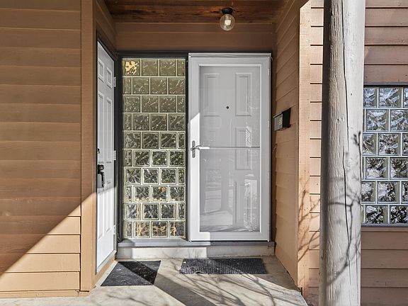 3rd image of 526 Cardiff Way