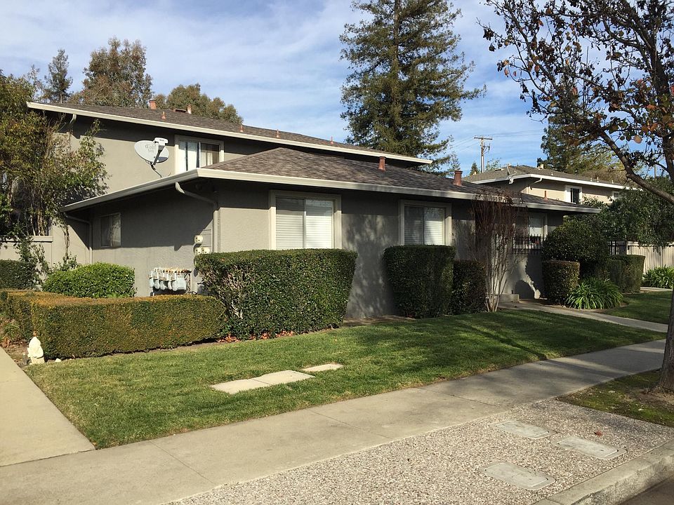 1st image of 765 W Valley Dr APT 1