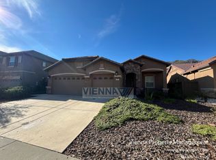 645 Burlond Ct, Folsom, CA 95630