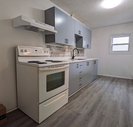 4th image of 634 B Victor St #A