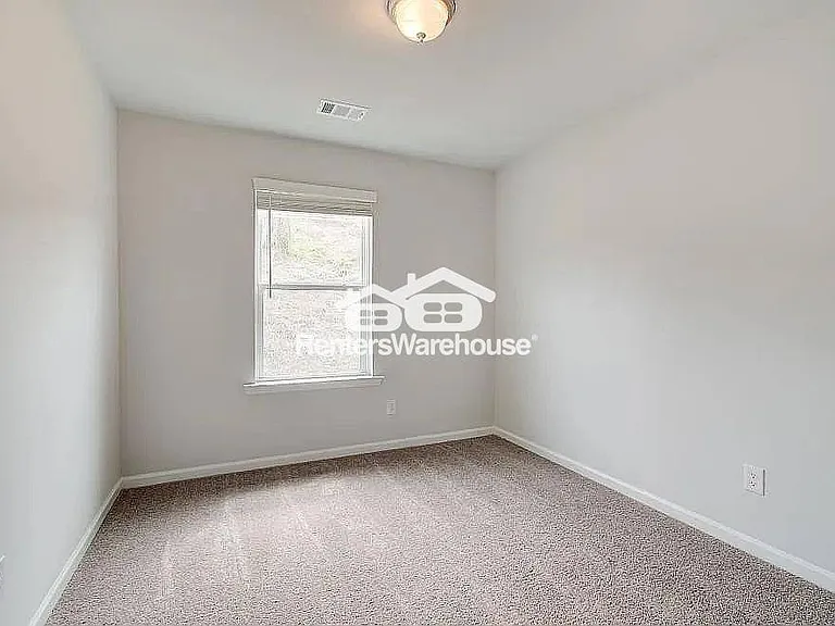 3203 Bateman Dr — Photo 13