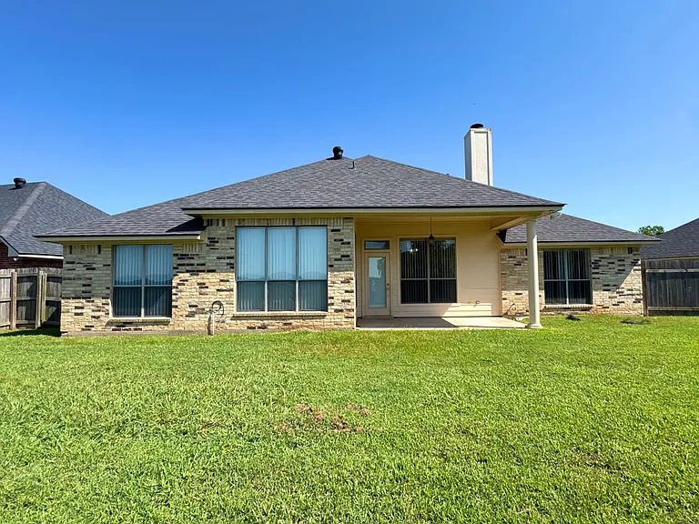 1022 Creole Dr — Photo 10