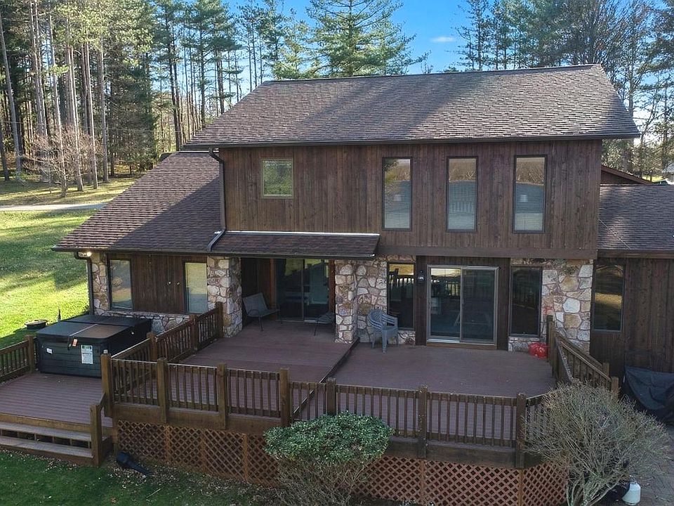 1st image of 874 White Oak Dr