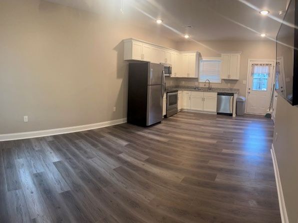1546 Randall St SW #B
