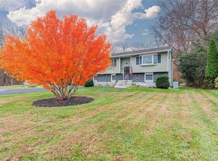 32 Deer Run Road, Poughkeepsie, NY 12603