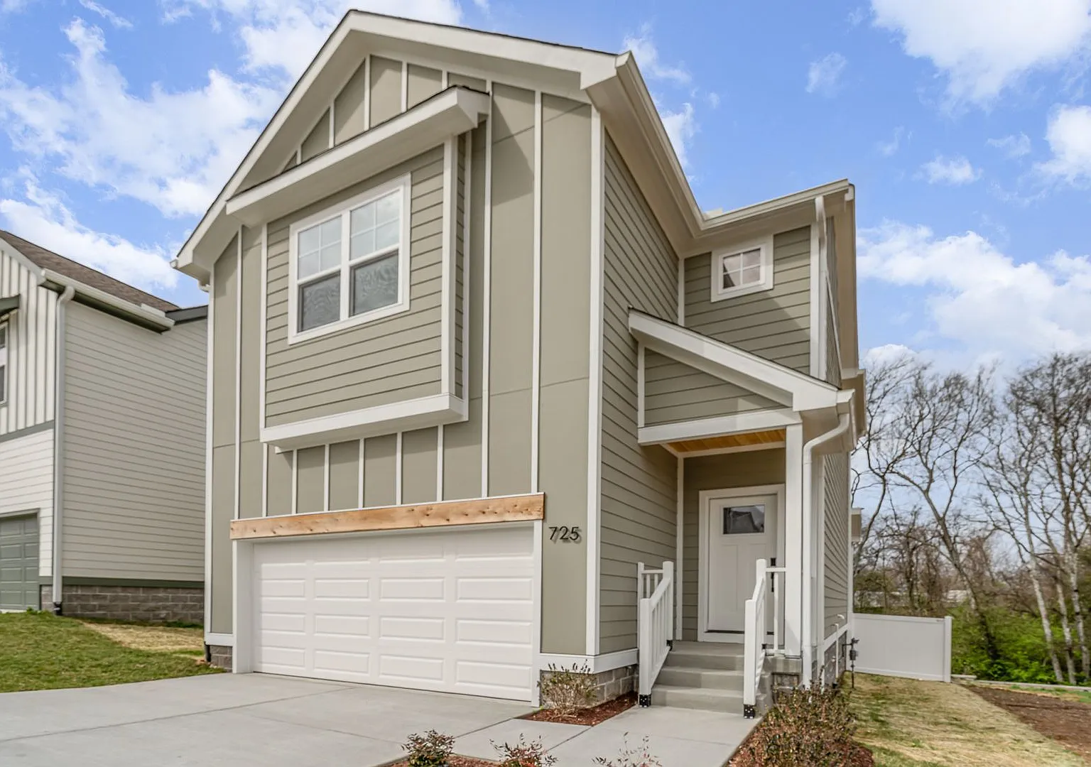 725 Caraway Lane — Photo 2