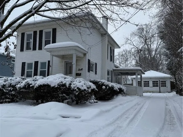 62 Capitol St, Auburn, NY 13021