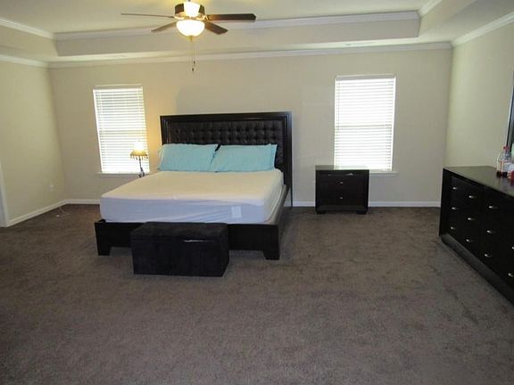 2nd image of 5561 Bear Creek Dr