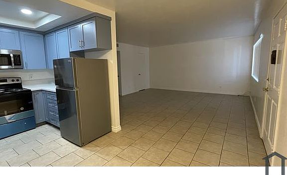 5th image of 1076 N Escondido Blvd #2