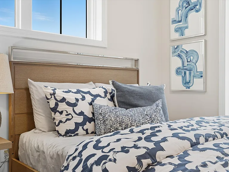 3472 Knightsbridge Trl N — Photo 42