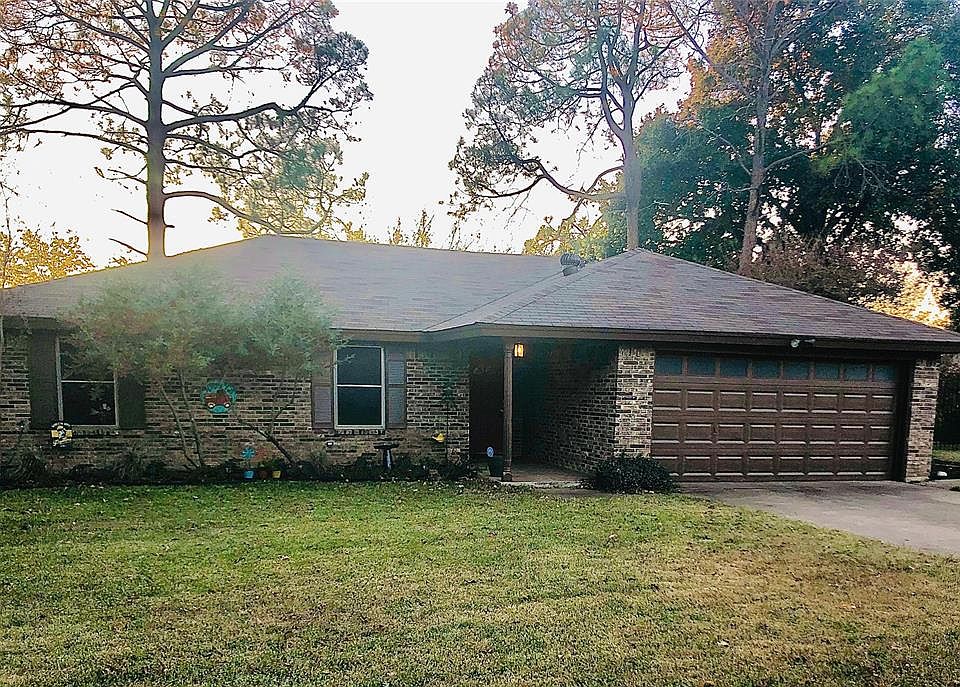 1st image of 7017 Stoneridge Dr