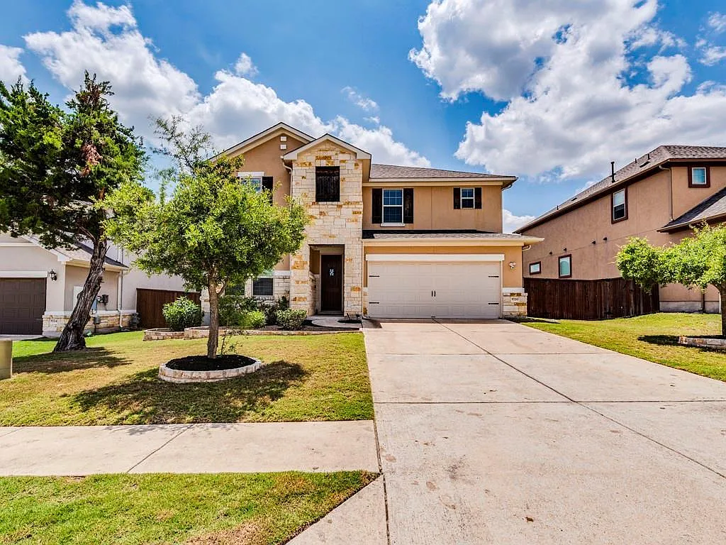6 bed, 4.0 bath, 3466 sqft, $3,550 — Photo 2