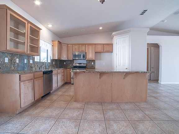 4th image of 1490 Murphy Dr