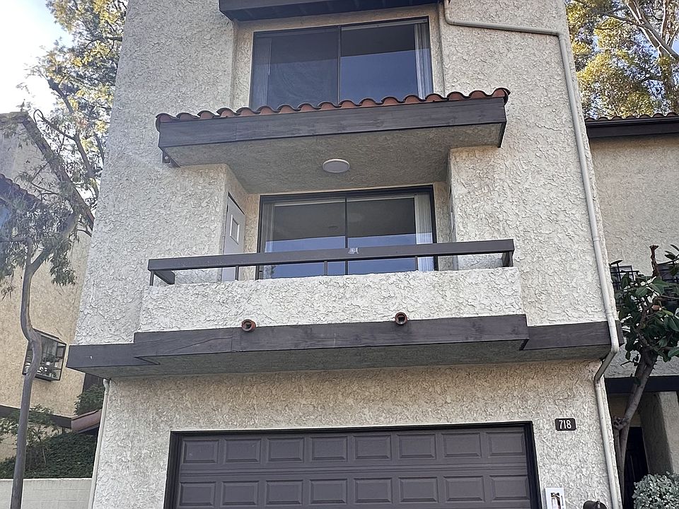 3 story condo
