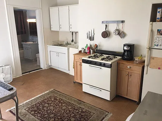 Rented by Grand & Co. | media 9