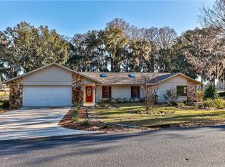 1090 S Chateau Point, Inverness, FL 34450