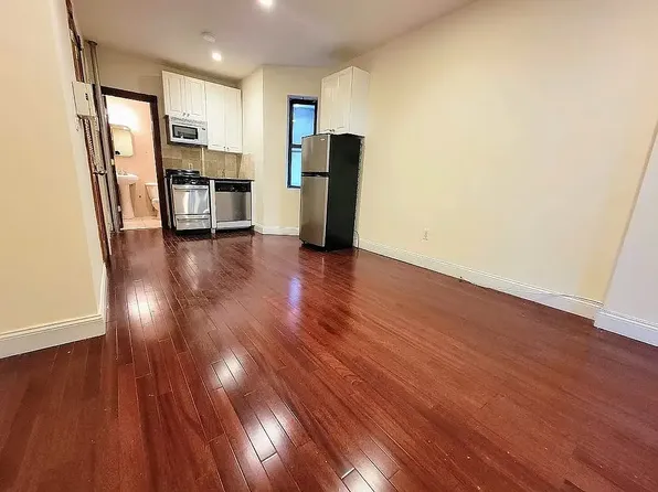 146 W 10th St #3T, New York, NY 10014