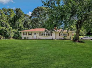 76 Bayberry Rd, Wading River, NY 11792