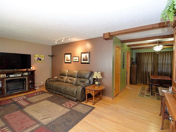 5th image of 915 N 44th St