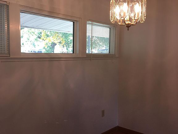 2nd image of 5557 Appletree Cir