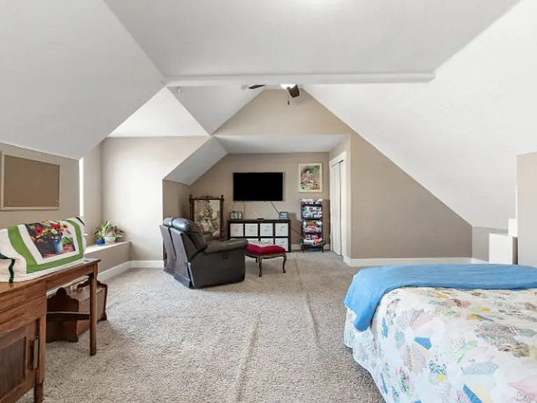 Southlake Cir — Photo 35