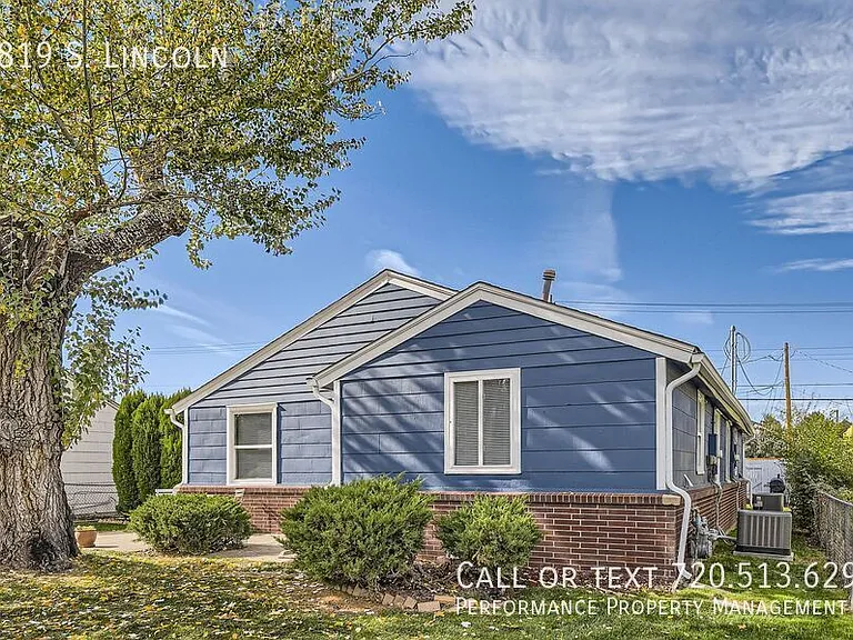 4819 S Lincoln St — Photo 3
