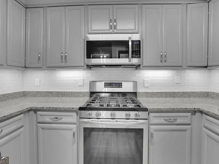 346 Carpenter Dr #16 — Photo 11