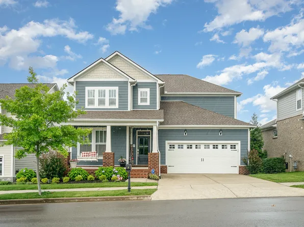 2285 Maytown Cir, Thompsons Station, TN 37179