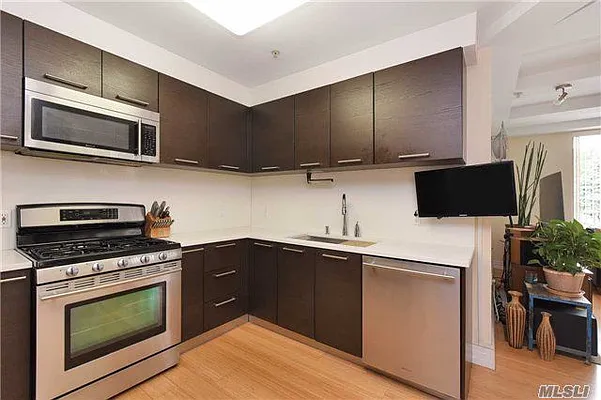 Sold by Charles Rutenberg Realty, Inc. | media 7