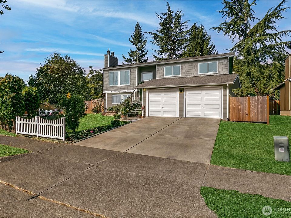 1st image of 3302 Centennial Way NE