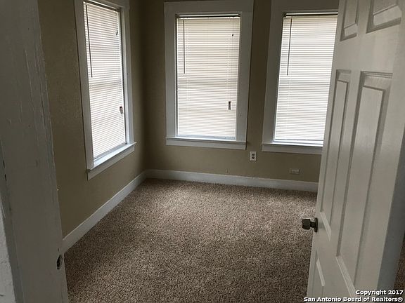 4th image of 730 Carolina St Unit 3