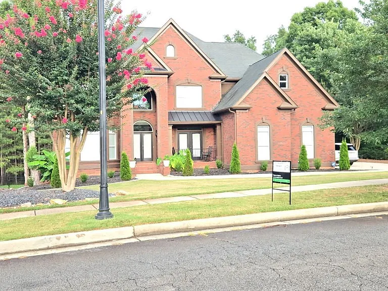 6048 Golf View Xing — Photo 1