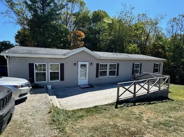 156 Cinco St, Beckley, WV 25801