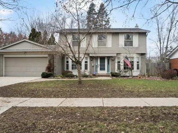 2903 Baylis Dr, Ann Arbor, MI 48108