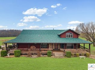 701 NE 101st Rd, Clinton, MO 64735