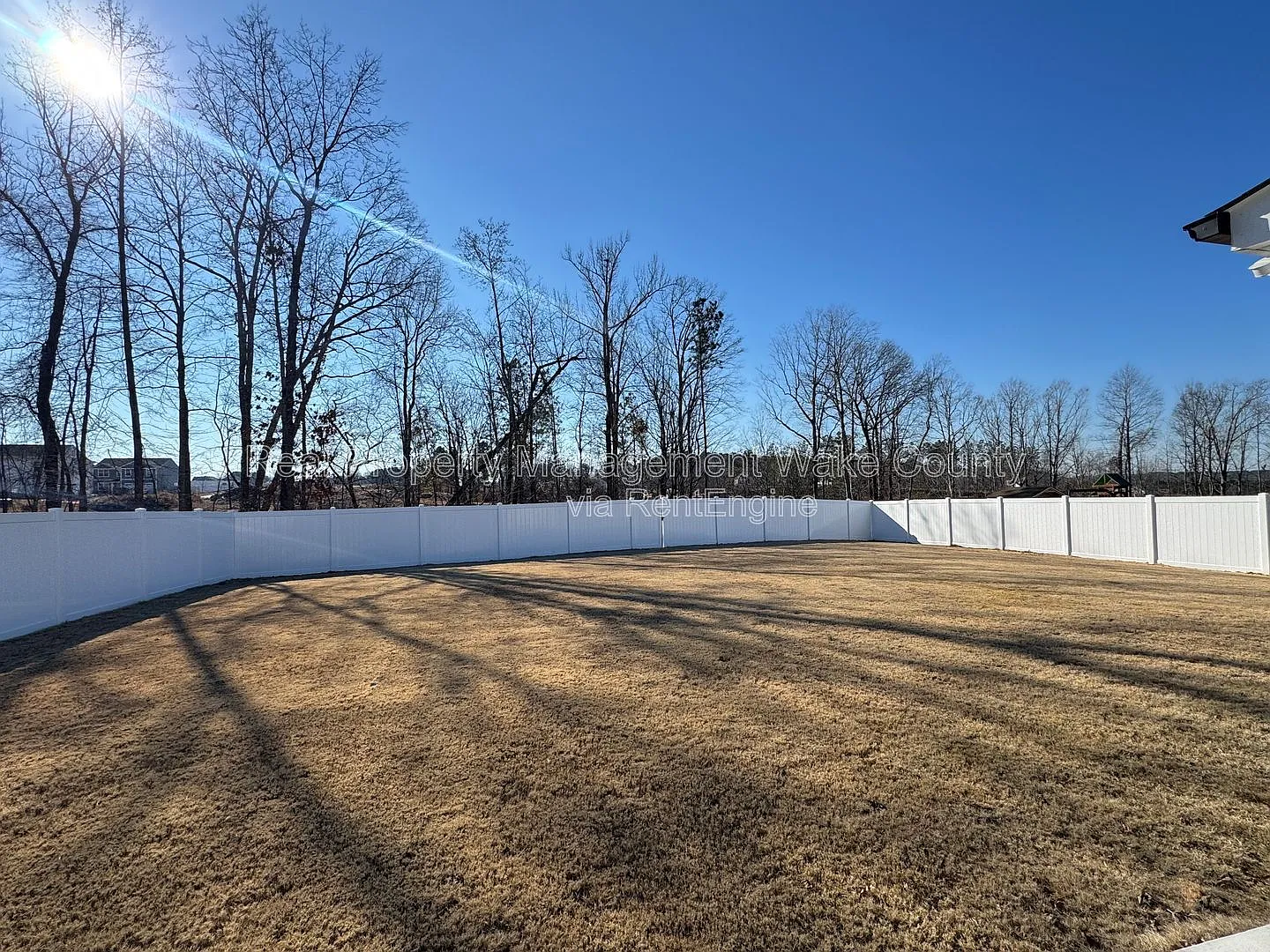 4 bed, 2.5 bath, 1990 sqft, $2,300 — Photo 3