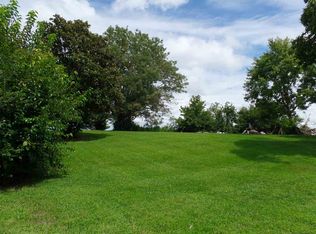 616 Hilltop Dr, Morristown, TN 37814