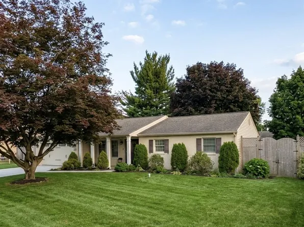 702 Robert St, Mechanicsburg, PA 17055
