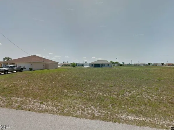 1022 NE 5th Pl, Cape Coral, FL 33909