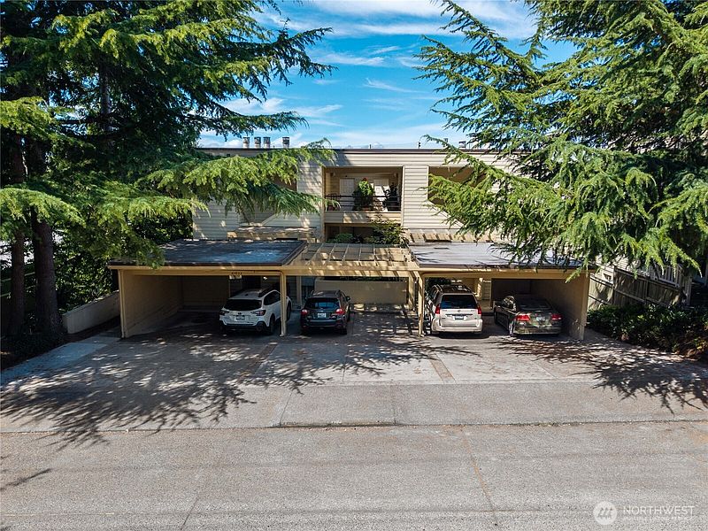 2nd image of 2811 14th Avenue W #100