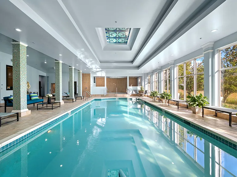 Regency Place — Photo 15