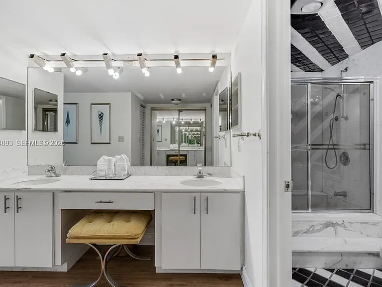 199 Ocean Lane Dr #1006 — Photo 10