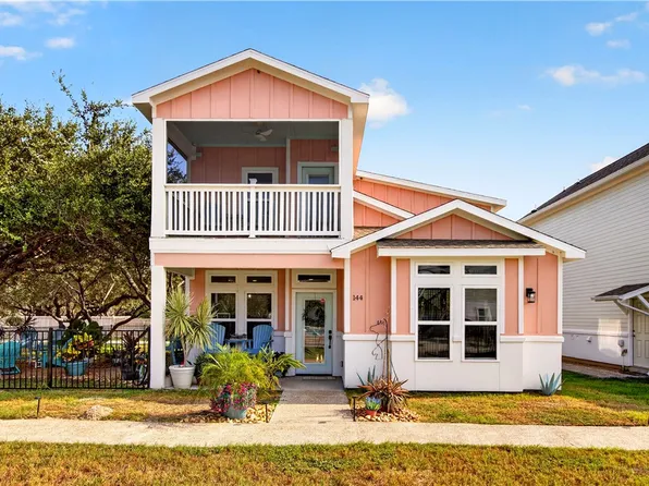 144 Lavaca Cir, Rockport, TX 78382