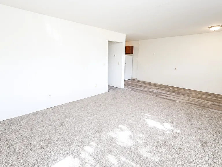 Corner 29 Apartments — Photo 32