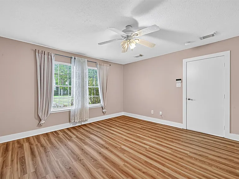 15859 E Park Ct — Photo 9