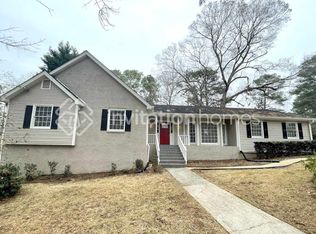 276 Chambre Ct SW, Lilburn, GA 30047