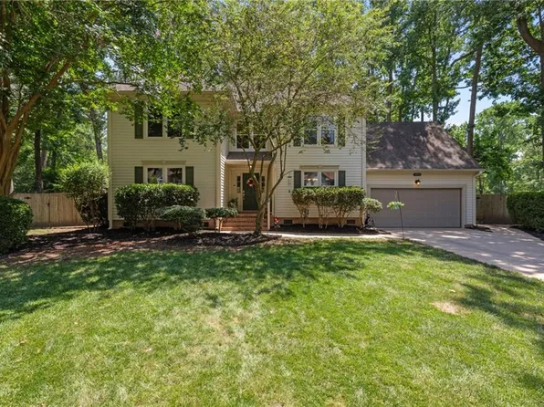 1005 Fairway Dr, Chesapeake, VA 23320